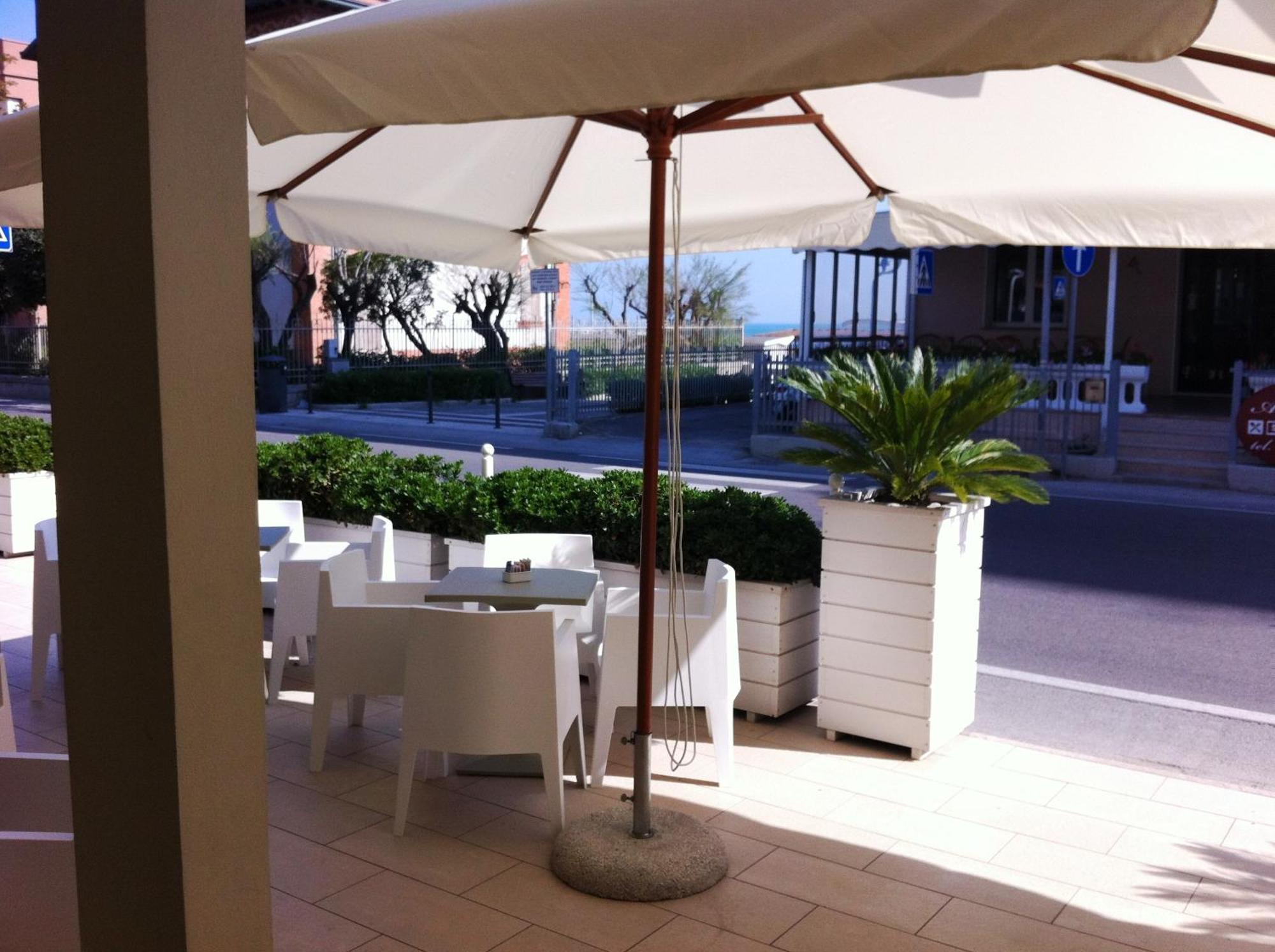 Residence Belmare Rimini Kültér fotó