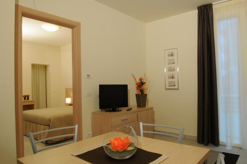 Residence Belmare Rimini Szoba fotó