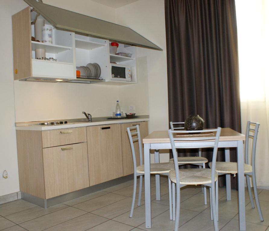 Residence Belmare Rimini Szoba fotó